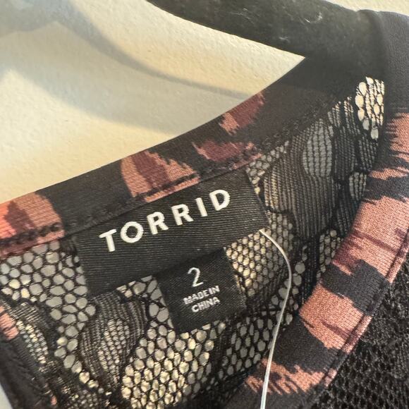 New Torrid Black Floral Lace Midi Dress Back Button Pocket Short Sleeve Sz 2X - Picture 7 of 10